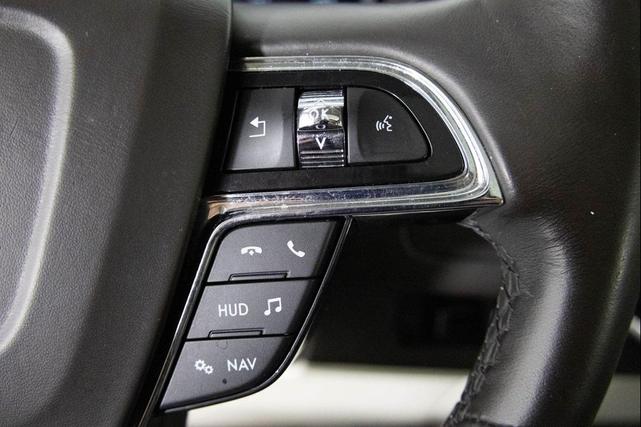 Photo of 2021 Pristine White Lincoln Navigator