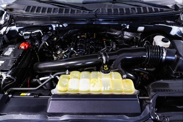Photo of 2021 Pristine White Lincoln Navigator