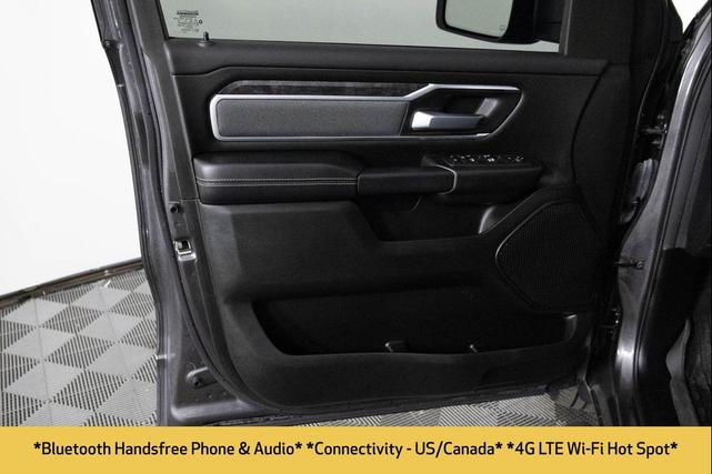 Photo of 2022 Granite Crystal Metallic Clearcoat RAM 1500
