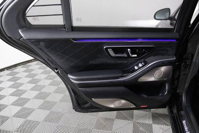 Photo of 2021 Obsidian Black Metallic Mercedes-Benz S-Class