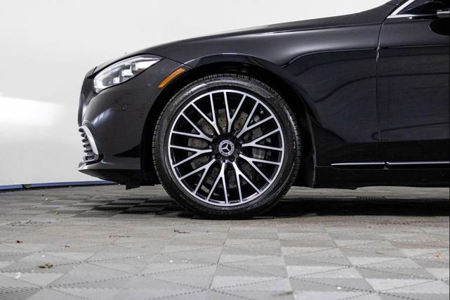 Photo of 2021 Obsidian Black Metallic Mercedes-Benz S-Class