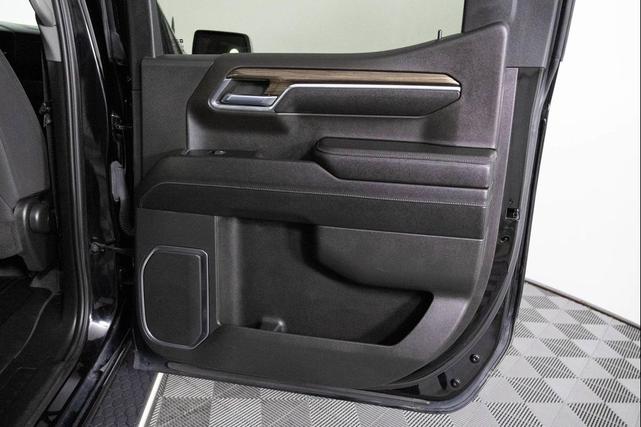 Photo of 2023 Black Chevrolet Silverado 1500