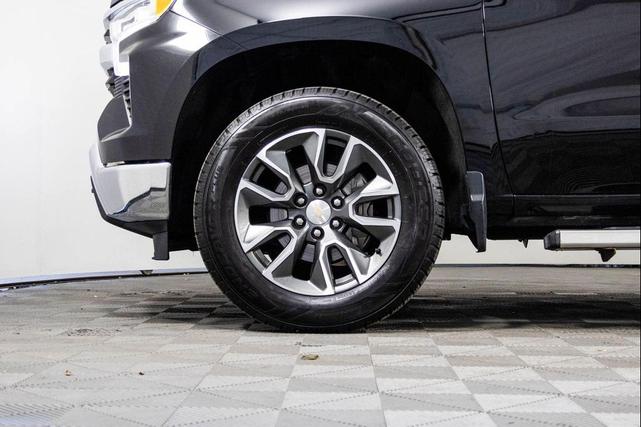 Photo of 2023 Black Chevrolet Silverado 1500