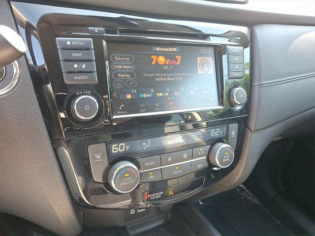 Photo of 2020 Magnetic Black Pearl Nissan Rogue