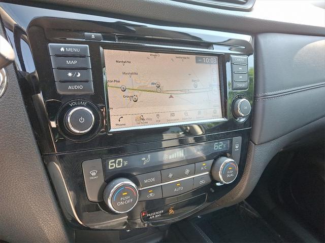 Photo of 2020 Magnetic Black Pearl Nissan Rogue