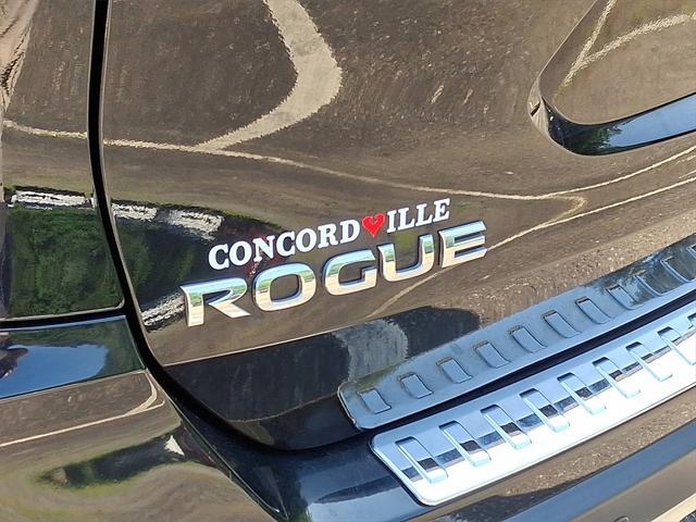 Photo of 2020 Magnetic Black Pearl Nissan Rogue