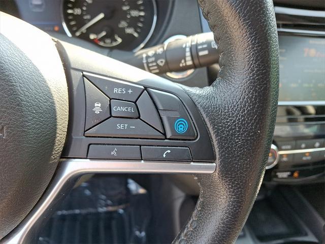 Photo of 2020 Magnetic Black Pearl Nissan Rogue