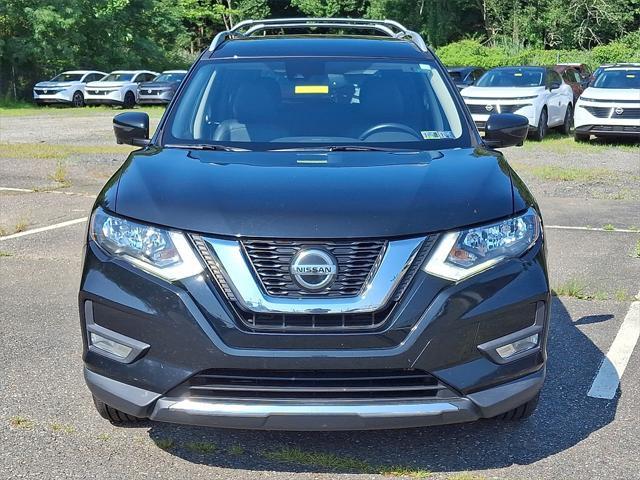 Photo of 2020 Magnetic Black Pearl Nissan Rogue