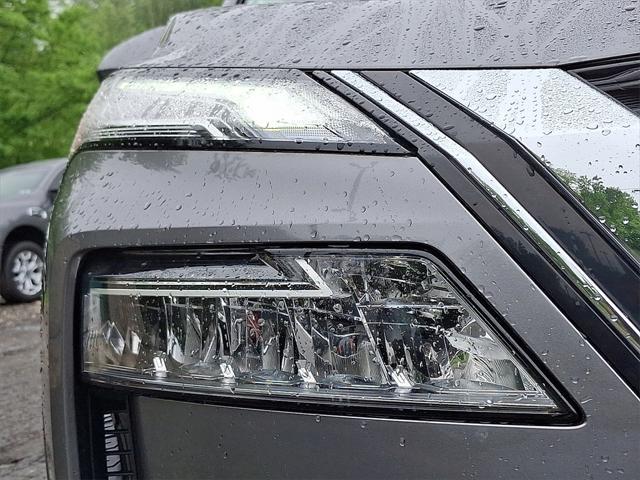 Photo of 2022 Gun Metallic Nissan Rogue