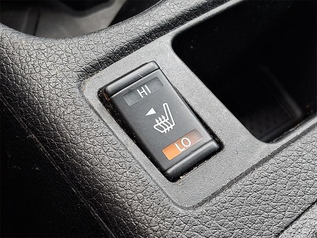 Photo of 2017 Gun Metallic Nissan Rogue