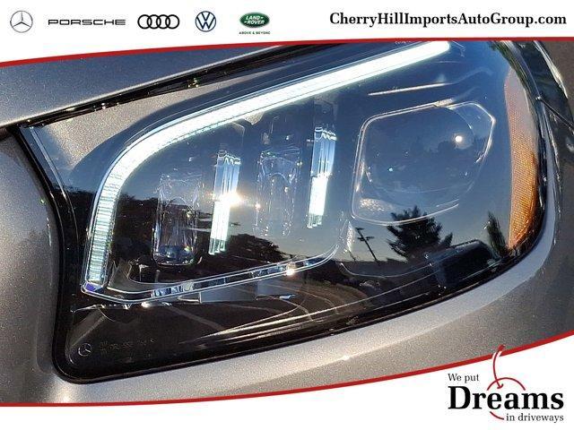 Photo of 2025 Gray Metallic Mercedes-Benz GLS 450