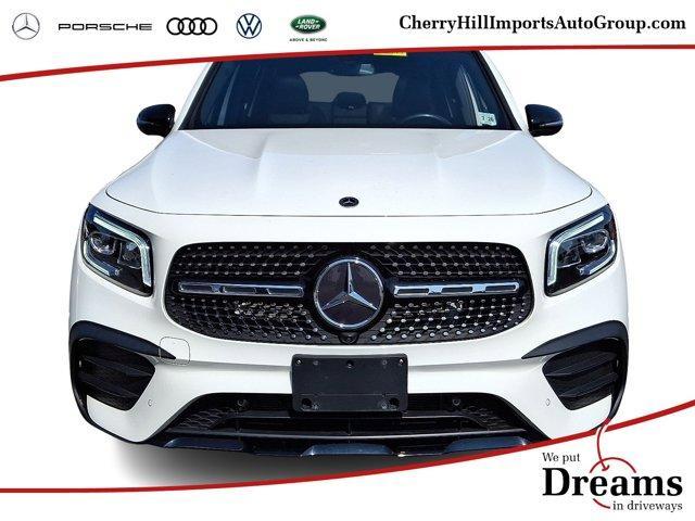 Photo of 2022 Polar White Mercedes-Benz GLB 250