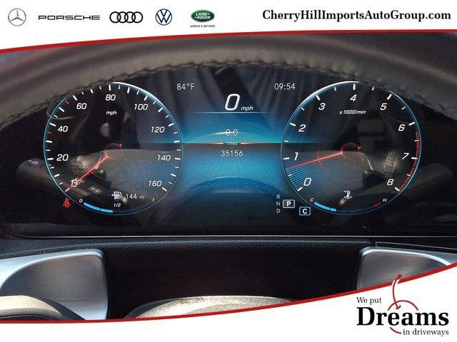 Photo of 2022 Polar White Mercedes-Benz GLB 250