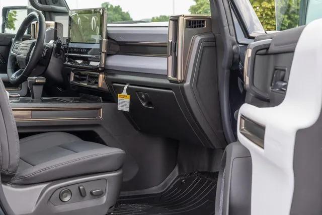 Photo of 2025 Graphite Blue Metallic GMC HUMMER EV Pickup