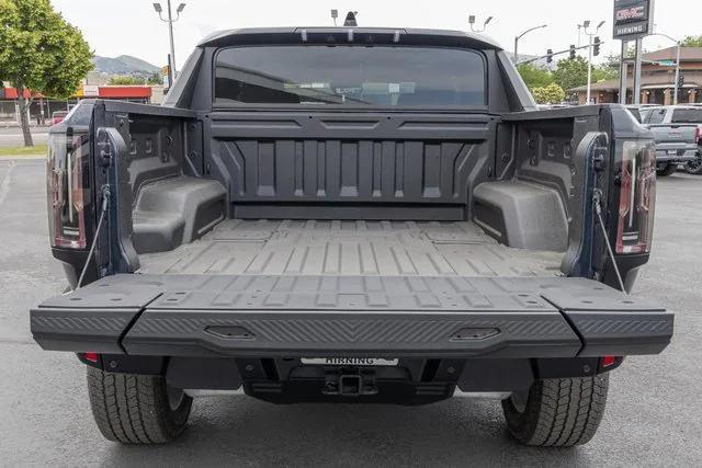 Photo of 2025 Graphite Blue Metallic GMC HUMMER EV Pickup