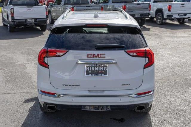 Photo of 2018 Summit White GMC Terrain