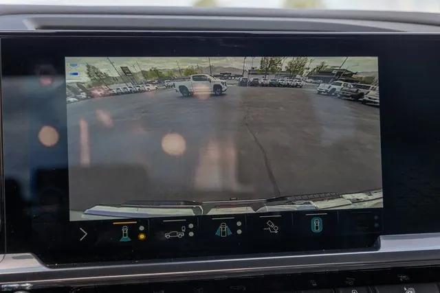 Photo of 2022 Summit White GMC Sierra 1500
