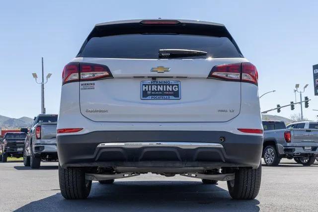 Photo of 2024 Summit White Chevrolet Equinox