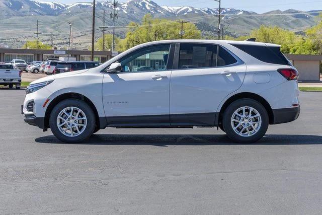 Photo of 2024 Summit White Chevrolet Equinox