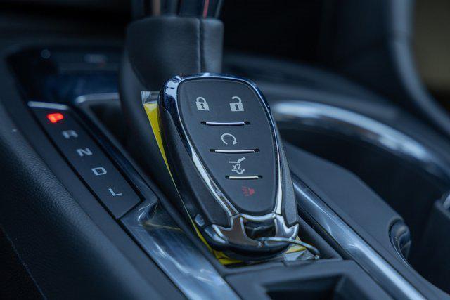 Photo of 2024 Summit White Chevrolet Equinox
