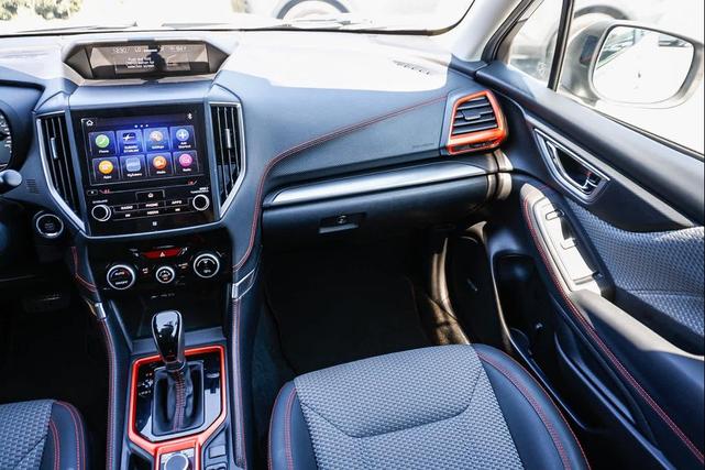 Photo of 2019 Ice Silver Metallic Subaru Forester