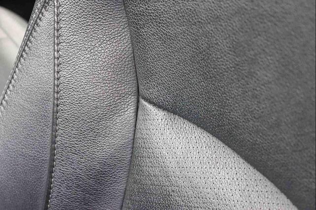 Photo of 2015 Alabaster Silver Metallic Honda Accord
