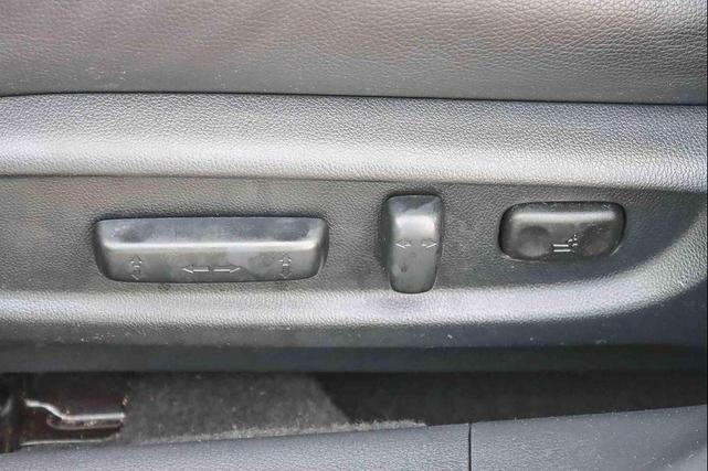 Photo of 2015 Alabaster Silver Metallic Honda Accord