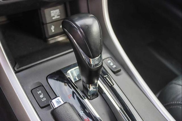 Photo of 2015 Alabaster Silver Metallic Honda Accord