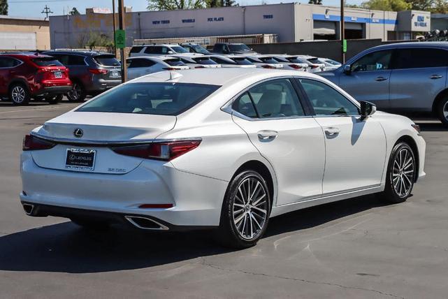 Photo of 2024 Eminent White Pearl Lexus ES 350