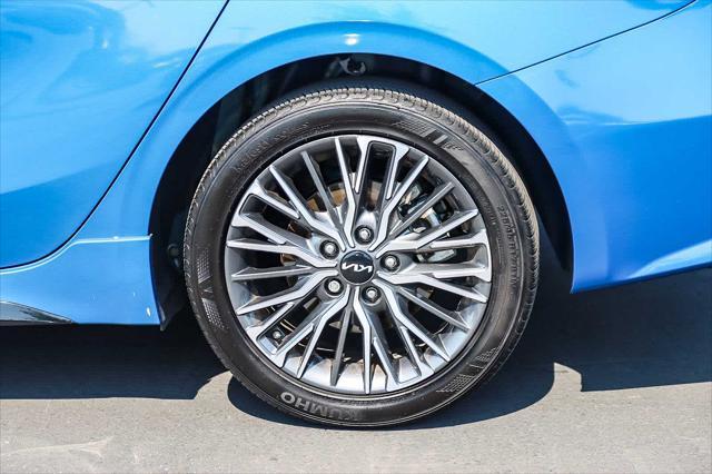 Photo of 2023 Sporty Blue Kia Forte