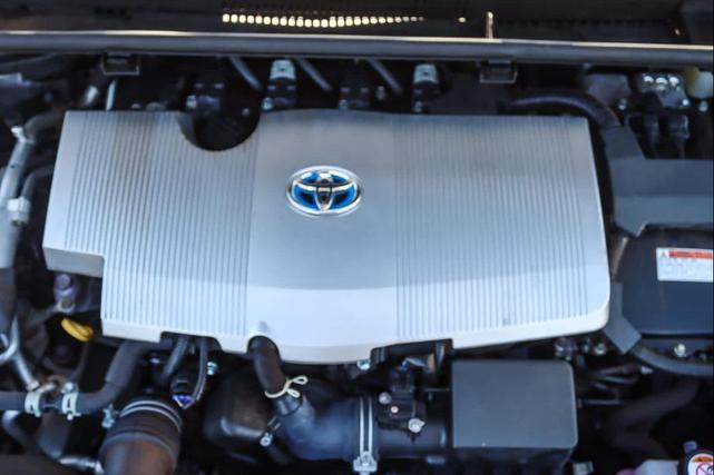 Photo of 2022 Titanium Glow Toyota Prius Prime