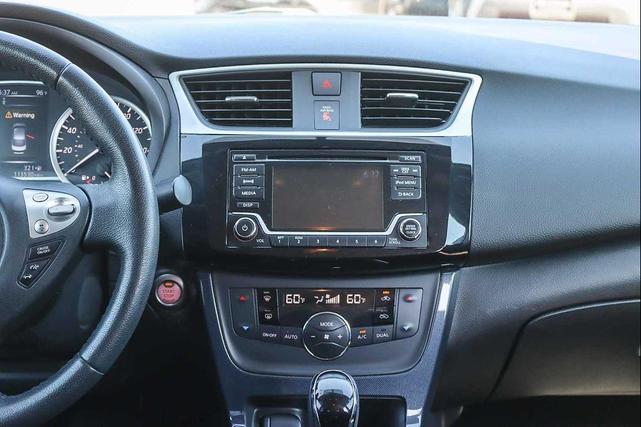 Photo of 2018 Aspen White Nissan Sentra