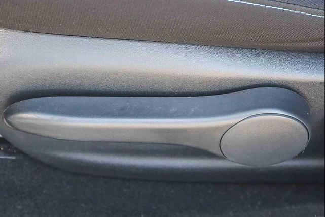 Photo of 2018 Aspen White Nissan Sentra