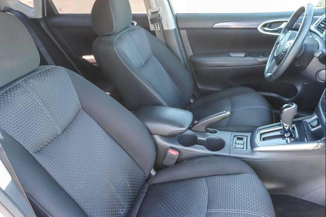 Photo of 2018 Aspen White Nissan Sentra