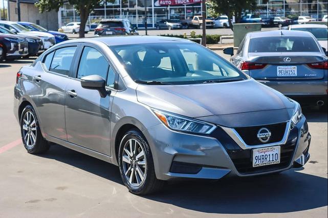Photo of 2021 Gun Metallic Nissan Versa