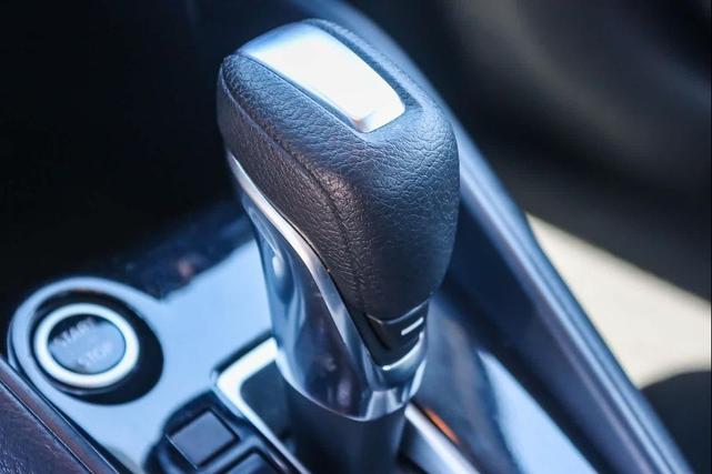 Photo of 2021 Gun Metallic Nissan Versa
