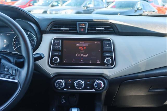 Photo of 2021 Gun Metallic Nissan Versa