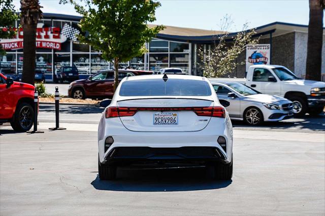 Photo of 2023 Snow White Pearl Kia Forte