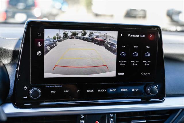 Photo of 2023 Snow White Pearl Kia Forte