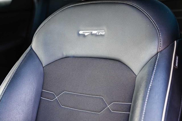 Photo of 2023 Snow White Pearl Kia Forte
