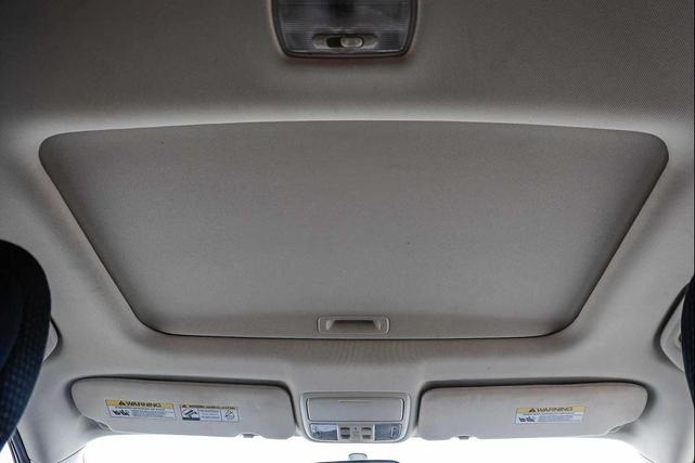 Photo of 2016 Crystal Black Pearl Honda CR-V