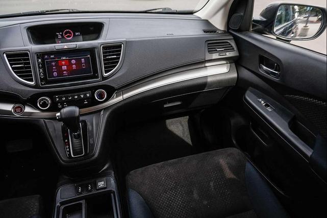 Photo of 2016 Crystal Black Pearl Honda CR-V