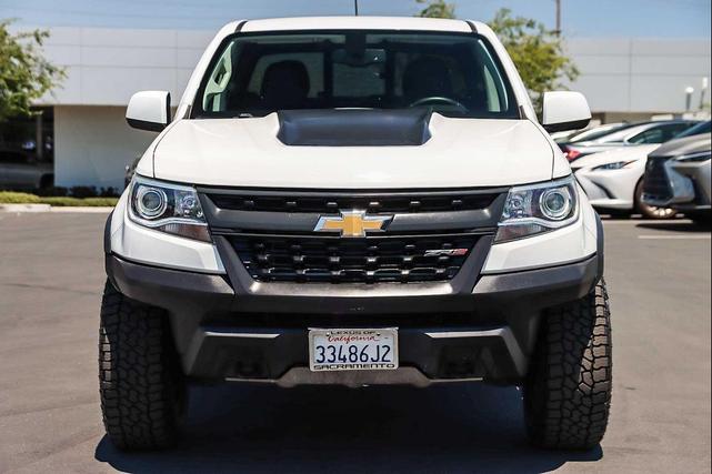 Photo of 2018 Summit White Chevrolet Colorado
