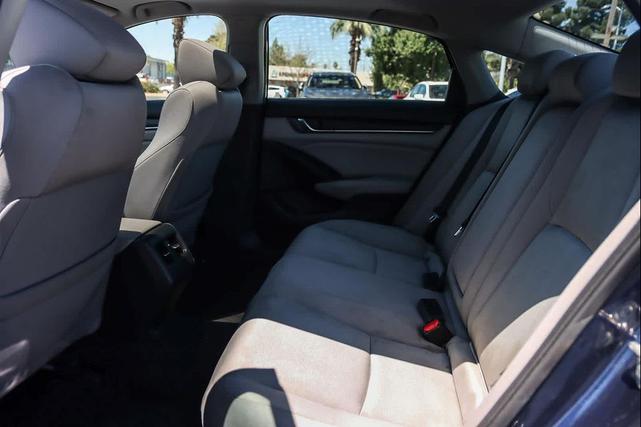 Photo of 2018 Obsidian Blue Pearl Honda Accord