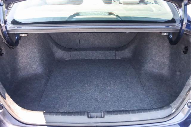 Photo of 2018 Obsidian Blue Pearl Honda Accord