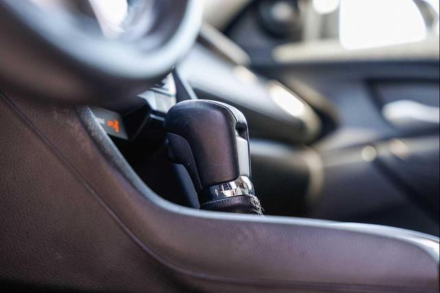Photo of 2019 Platinum White Pearl Honda Civic