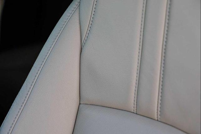 Photo of 2019 Platinum White Pearl Honda Civic