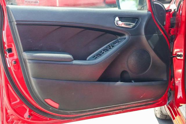 Photo of 2017 Currant Red Kia Forte