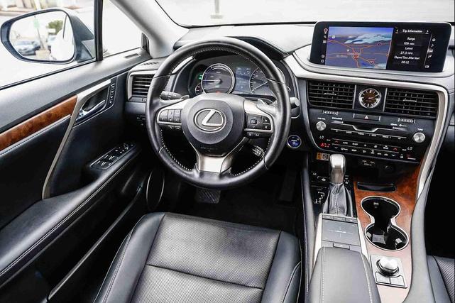 Photo of 2022 Iridium Lexus RX 450h