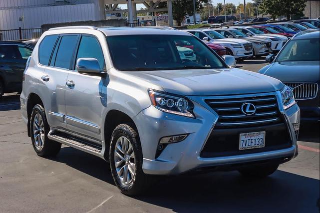 Photo of 2016 Silver Lining Metallic Lexus GX 460